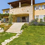 Rustic Azzurra With Pool In Sv Lovrec *