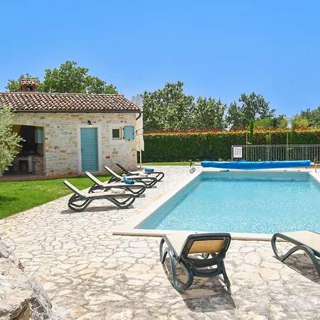 Rustic Azzurra With Pool In Sv Lovrec Villa *
