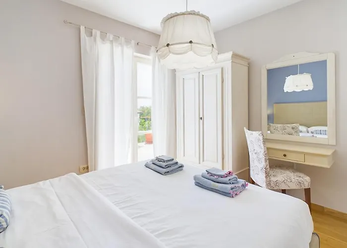 Rustic Azzurra With Pool In Sv Lovrec