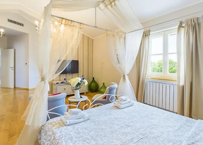 Vila Rustic Azzurra With Pool In Sv Lovrec