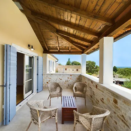 Rustic Azzurra With Pool In Sv Lovrec Villa *